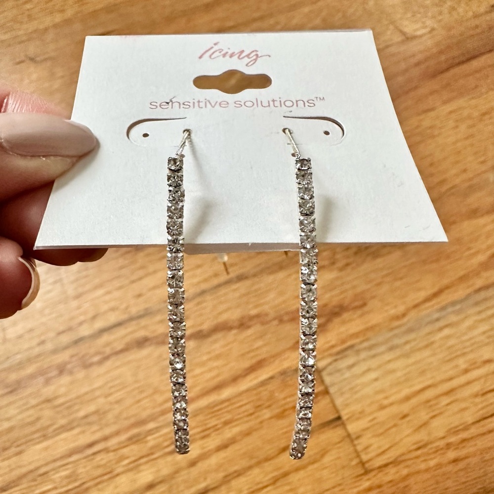 Icing Dangle Earrings - image 2